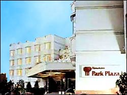 Howard Park Plaza