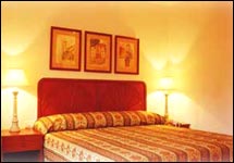 Coconut Grove Hotel