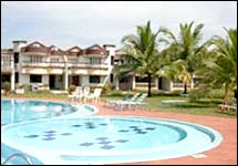 Lotus Suites Hotel