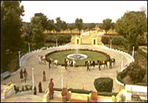 Roop Niwas Palace