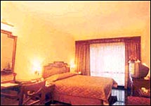Quality Inn Golden Park Hotel